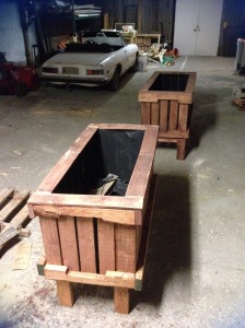 4-Pallet Garden Boxes with lining and outdoor Weather-Seal.